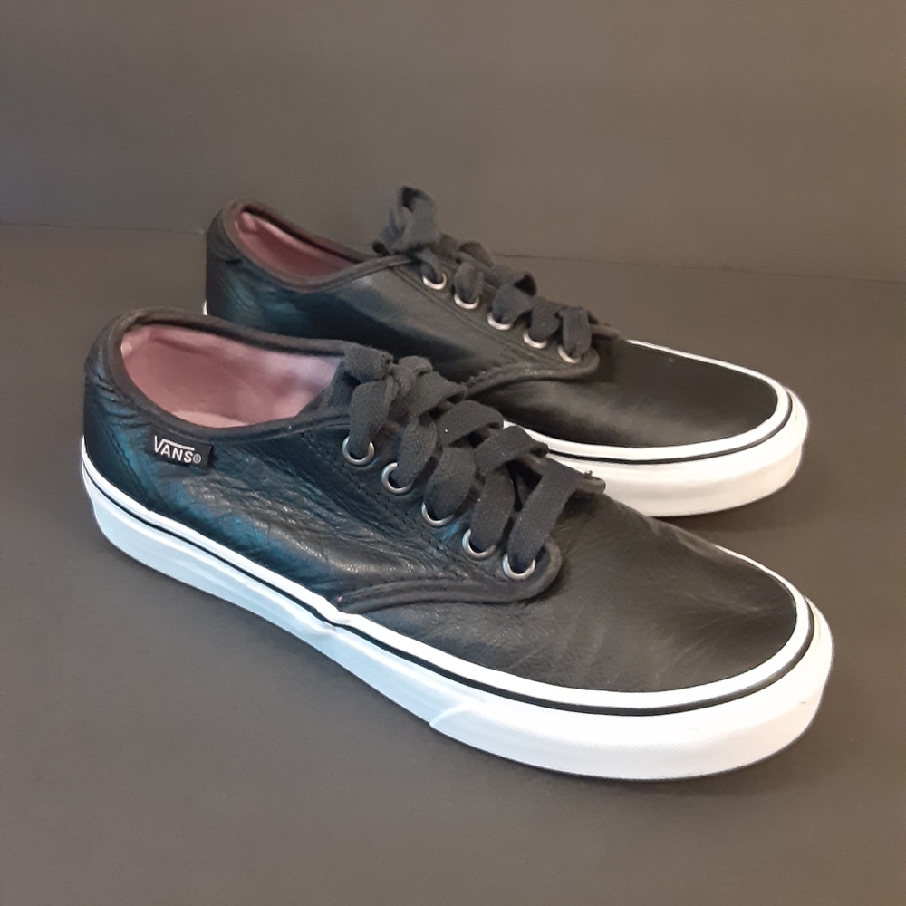 VANS Old Skool- Ultra Cush, Black Leather Skate Shoe, Womens Size 6.